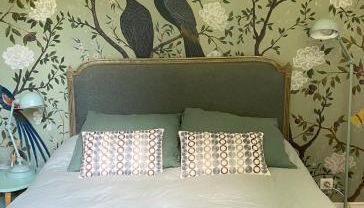 Signature topfloor flat in a shared XIX century Mansion in Western Paris - Foto 2