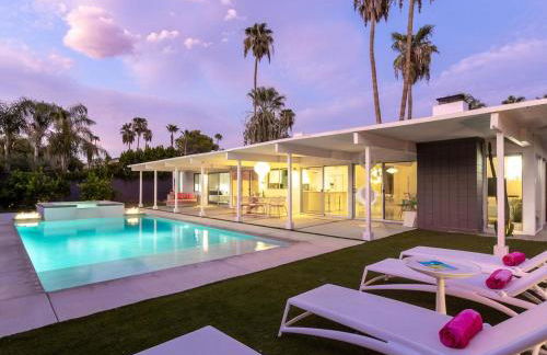 As seen on HGTV Desert Flippers The Pink Door - Foto 43