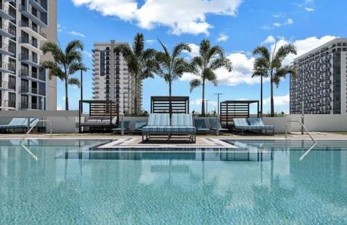 DOWNTOWN DORAL, FLORIDA. NEW CONDO STYLE RESORT. - Foto 36