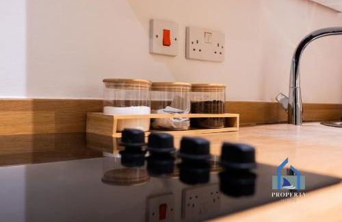 City Condo-Terrace-Gym-Games Room -Free Secure Parking- Manchester - Foto 21