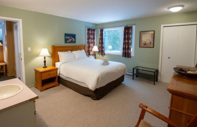 Timberline Lodges by Fernie Lodging Co - Photo 21