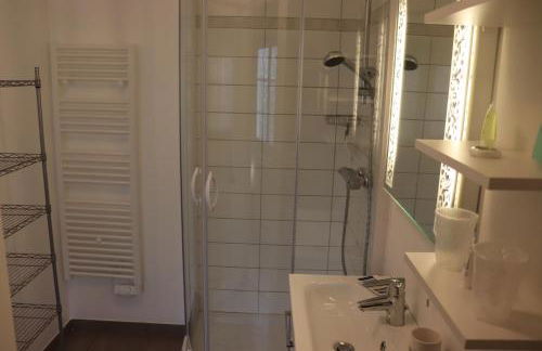 Villa des sables avec 1 studio pour 2 personnes pouvant être complété par une chambre avec sa salle de bain et WC si 4 personnes - Foto 16