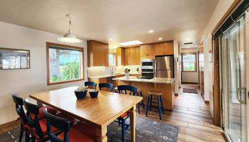 Walk to Everything! Hot Tub! Shorepine Haven - Foto 3