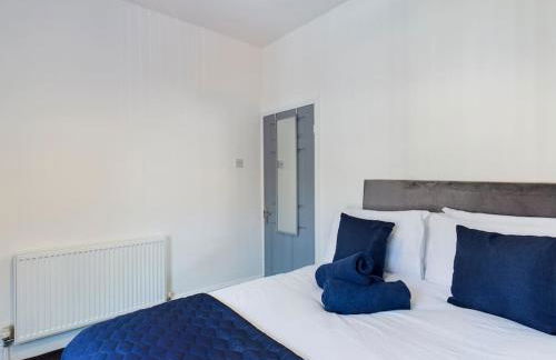 Whitmore House By RMR Accommodations - Newly Refurbed - Modern - Parking - Central - Foto 11