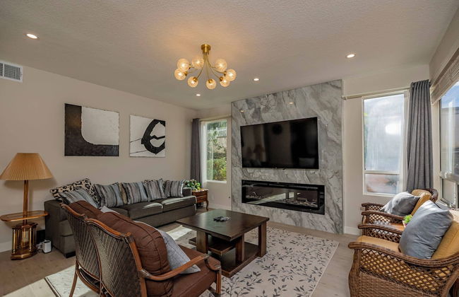 Newly Remodeled Suburban House - Foto 26