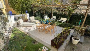 MARILISE - La maison blue private garden & terrace - Photo 5, Garden