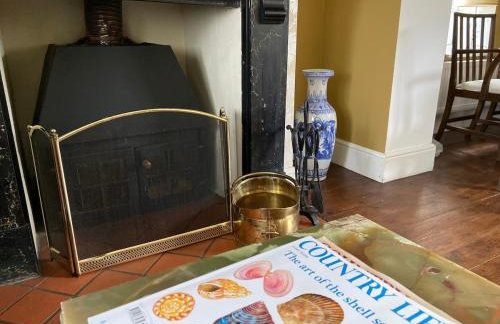 Charming Countryside Retreat Fast Wifi - Photo 8