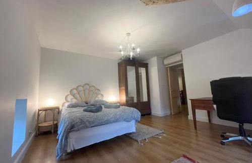 Al Bioule - Maison climatisée avec piscine - Foto 14