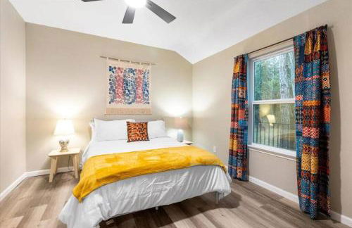 Modern Cabin Nestled in a Pine Forest Near Austin - Foto 98