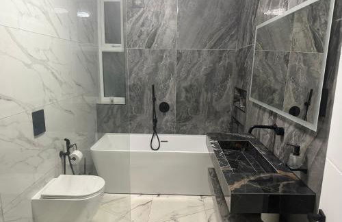 Luxurious & Elegant 6-Bed House - Foto 26