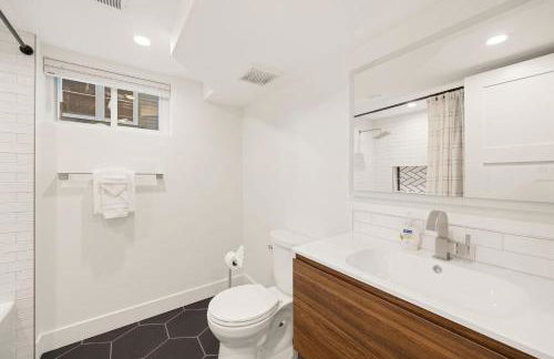 Elegant Old Town Charm – Walk to Csu and Downtown - Foto 55