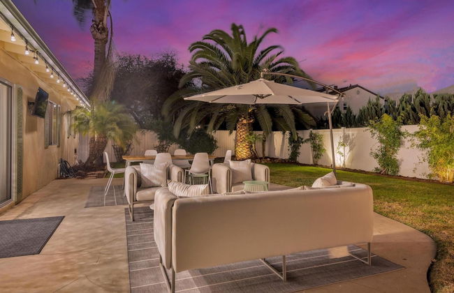 Designer Coastal Paradise w Pool - Steps to Beach - Foto 21