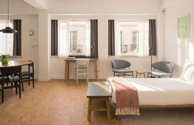 The Lisbonaire Apartments - Photo 74