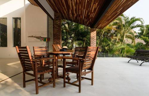 Refúgio com vista mar e verde - Foto 18