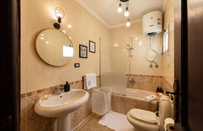 Xuru Stays I Play Foosball & Do Yoga - 1 BR Apt. 5 Min To Airport - Foto 25