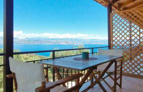 Efi Loutses - Foto 1