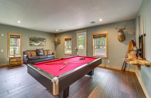 Lakefront Afton Home with Hot Tub and Game Room! - Foto 3