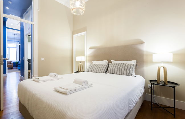 Baixa Vintage Three-Bedroom Apartment - by LU Holidays - Photo 5