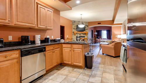 Wisconsin Dells Resort Condo with 2 Fireplaces - Foto 2