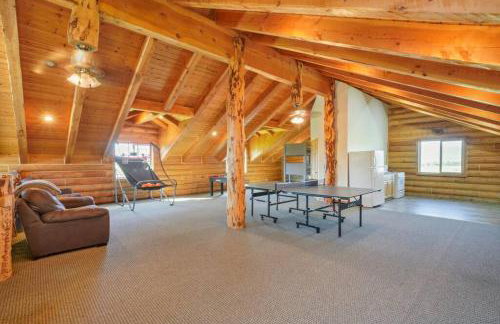 Splendor Valley Farms Huge Log Cabin with King Bed Bunk Beds and Game Room - Photo 11