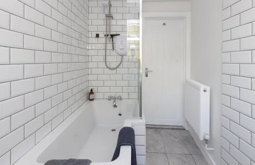 Alberts Cottage - Photo 14