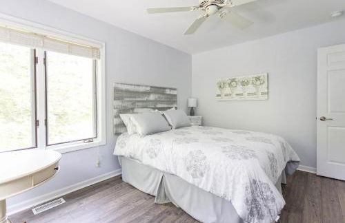 Harbor Country Pool Retreat - Foto 6