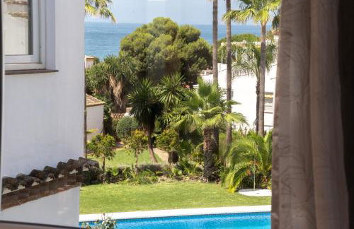 The Marbella Beach House - 4min Walk to the Sea - Photo 28