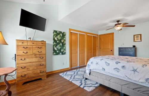 Pool Retreat Waterfront 6 Bedroom Boat Ramp Game Room Pass Christian Home - Foto 13