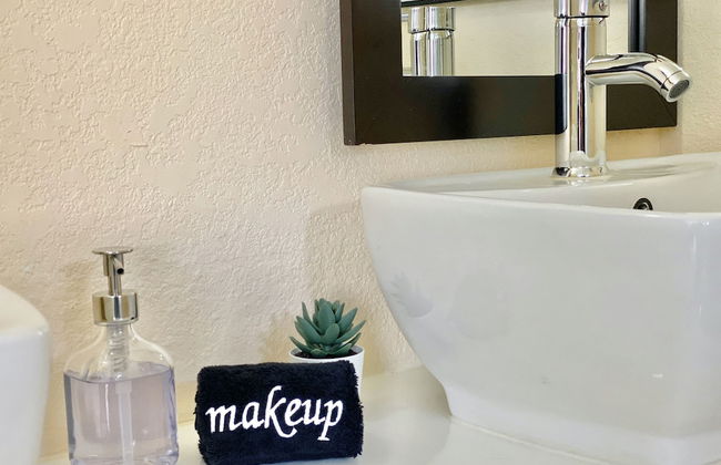 DT Reno - Classy Vacation Home w Backyard Patio - Foto 36