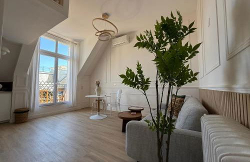 LV2 Au cœur de l'Avenue des Champs-Elysées Arc de Triomphe - Foto 2