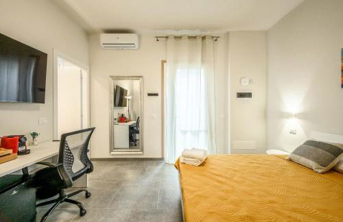 College Suites - Photo 14