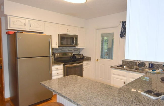 Rosies Creekside Retreat - 3 BR Escape! - Foto 14