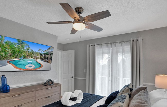 Modern Chic 7-BR with Pool & Gameroom - Foto 17