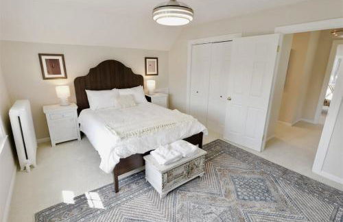 New Cabin in the Clouds Easy Downtown Access with Parking - 1 bedroom - Foto 11