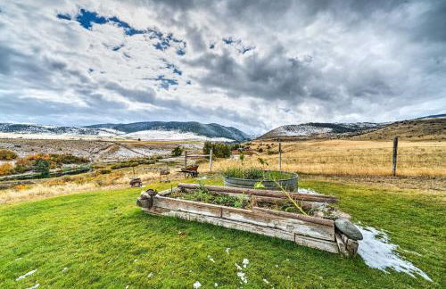 Dreamswest Ennis Studio with Deck and Stunning Views - Foto 23