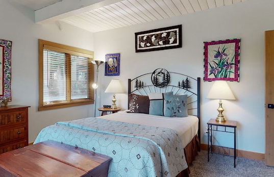 Aspenwood - CoralTree Residence Collection - Photo 3