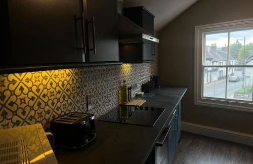 Apothecary Hall - Snowdonia - Photo 4