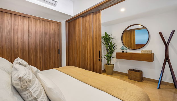 Oceanfront 1BR with Balcony & Pool - Foto 3, Habitación