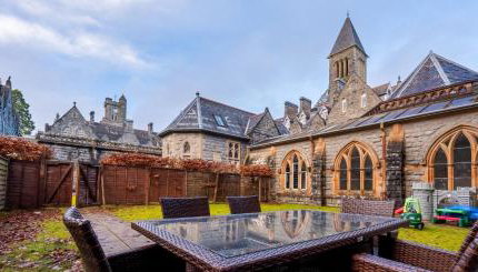 Abbey Church 9 The Nave 2 bedroom Luxury Self catering apartment in Historic Abbey - Foto 4