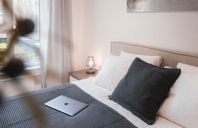 Origer Apartments - Photo 2