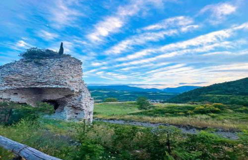 Hidden Hamlet Stay with Pool - Foto 35