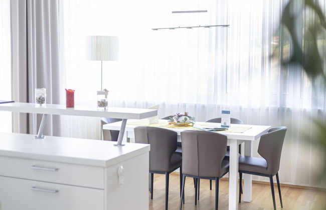 Pleasant Chalet on the ski Slopes - Photo 8