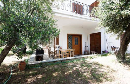 Large Home near Potamos Beach - Photo 17