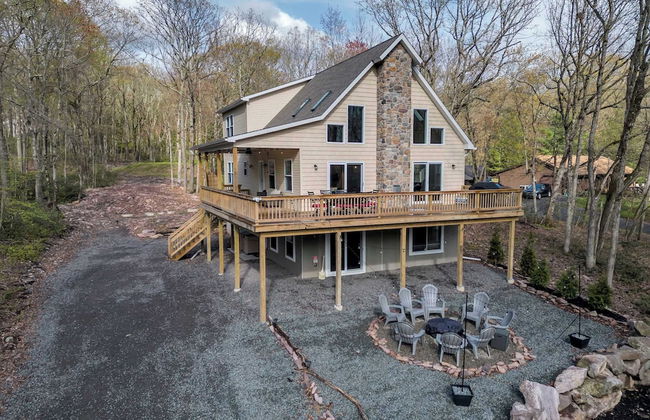 Bear Creek Bliss by Avantstay Sleeps 16 + Game Room, Deck, Fire Pit! - Foto 43