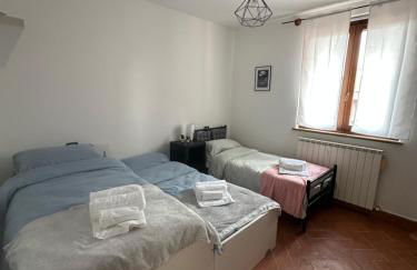 La casa dei piloti, intero alloggio con giardino privato, 2 camere da letto e 2 bagni - Foto 33