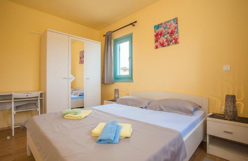 Tia Gedici - Foto 15