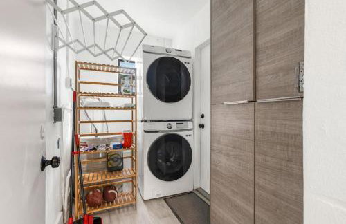 Lauderdale Modern 1 Bedroom 1 Bathroom with Private Backyard - Foto 87