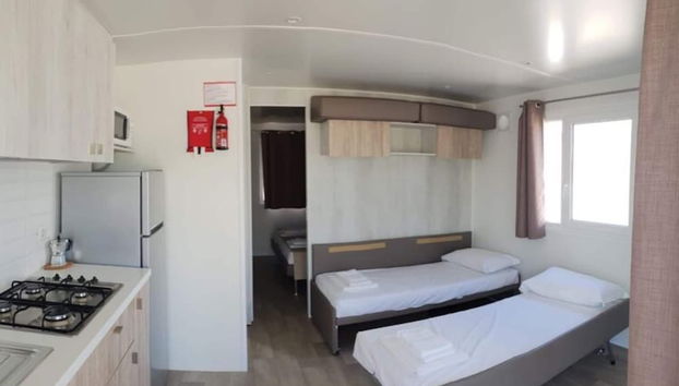 Modern Studio in the Residence Rebi Village in Imperia-formerly TUI Ferienhaus - Foto 2, Habitación