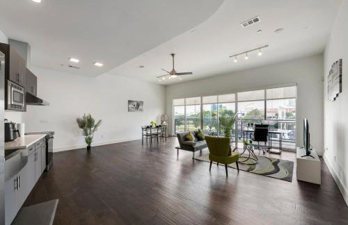 City View 1BR I Gym I Free Parking I Workspace - Foto 14