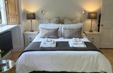 The Joseph - Exclusive Use - ROOM ONLY option - Photo 8